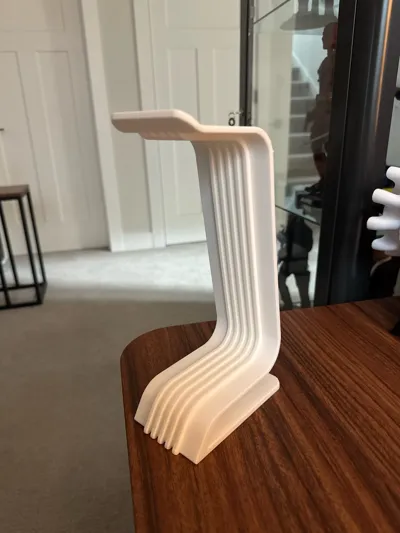 Tsunami Headphone Stand