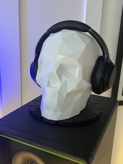 Headphone Stand low poly skull Head