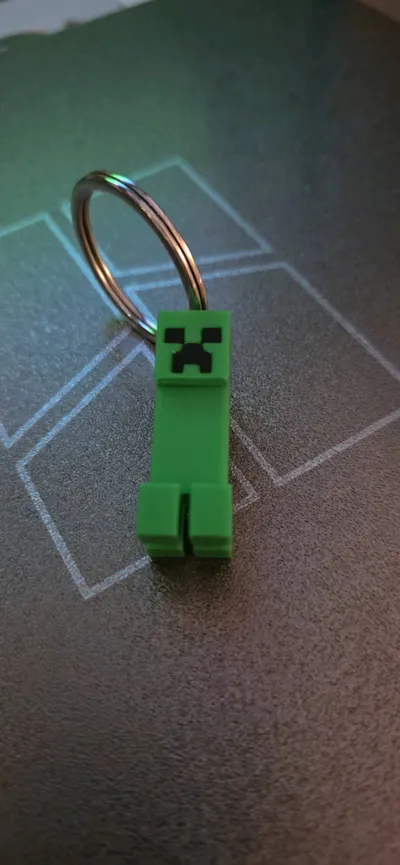MINECRAFT CREEPER KEYCHAIN