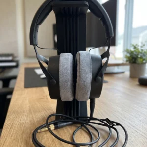 Tsunami Headphone Stand