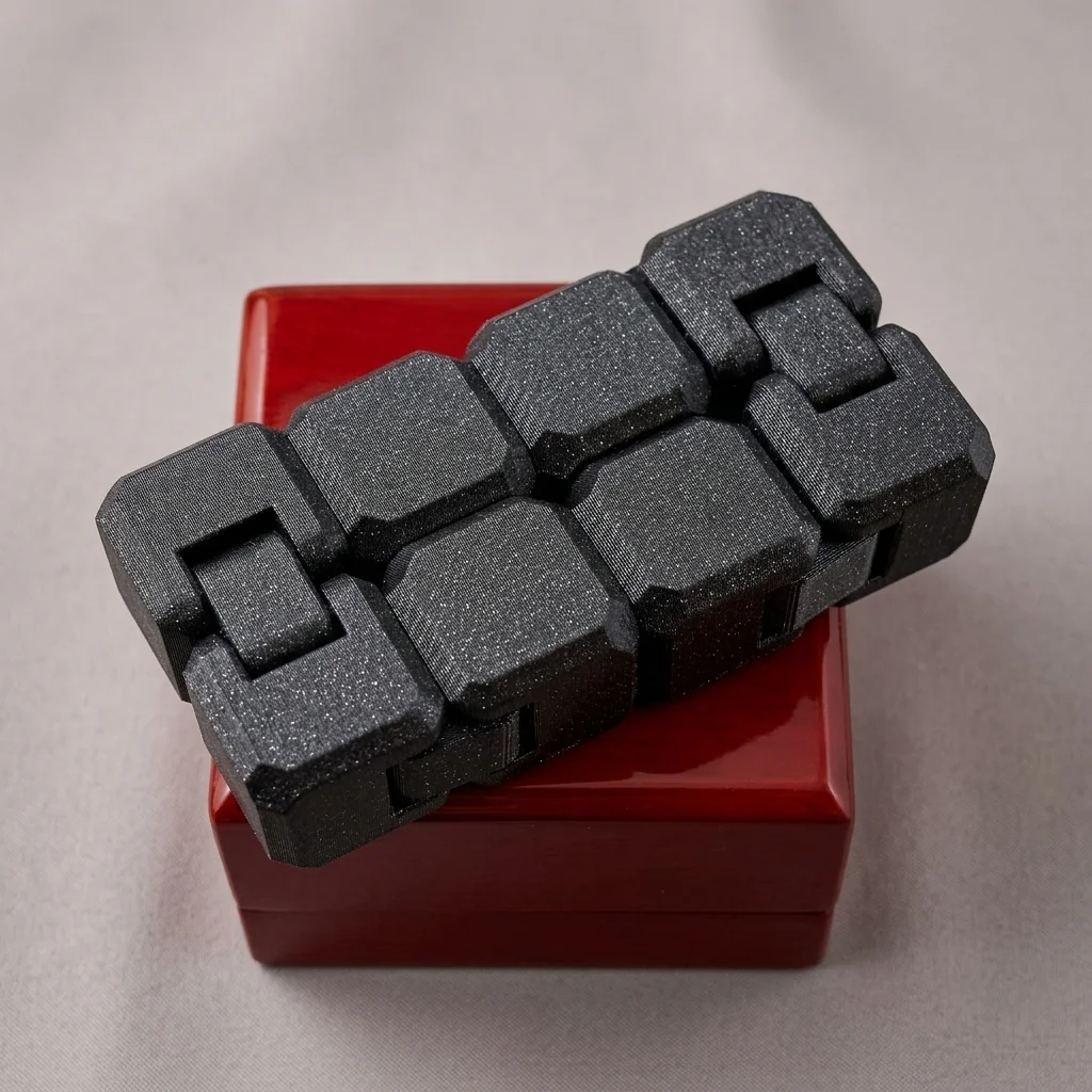 Fidget Cube Toy: Angled product image 5